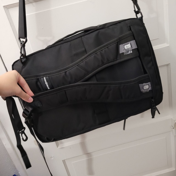 SWISSGEAR Hybrid 19” Backpack/Messenger - Black - Picture 5 of 15